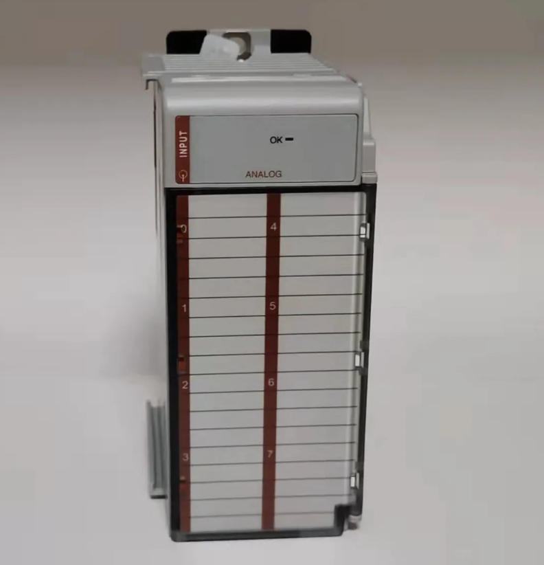 Original AB Rockwell PLC Module 1756-A17 Original AB Rockwell PLC Module 1756-A17